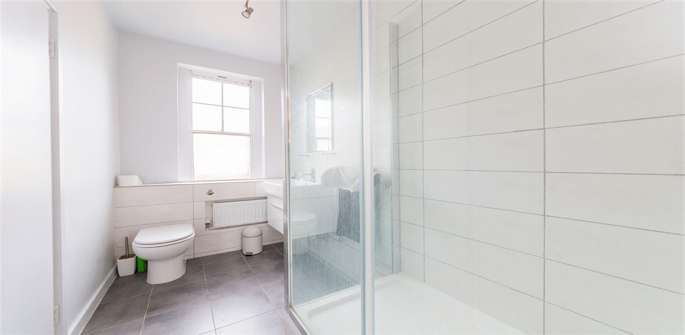 Modern  Sharers Apartment Portnall Road , Queens Park